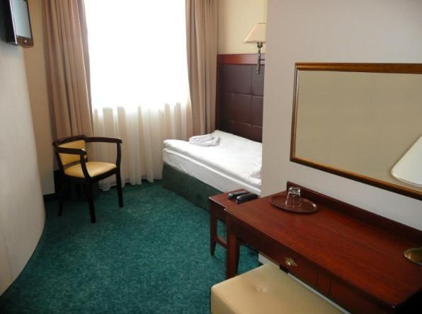 Hotel Gniecki Gdansk Przejazdowo Rom bilde